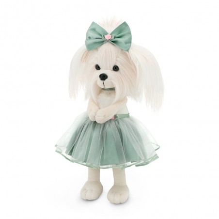 Lucky Mimi in her “Rose Bud” green dress
