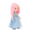 Sweet Sisters Dolls BILLY IN EEN BLAUWE SATIN DRESS