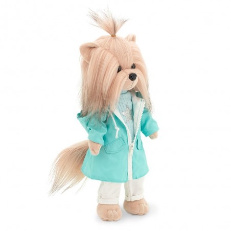 Lucky Yoyo im Regen-Look mit türkisfarbenem Mantel und Sternenpulli – Mon Teddy Bear