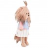 Peluche Lucky Doggy Mimi Evening Walk en blouson teddy pastel et jupe plissée blanche – Réf. LD3/119 Peluche Lucky Doggy Mimi Evening Walk en blouson teddy pastel et jupe plissée blanche – Réf. LD3/119