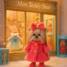Lucky Doggy – Roze jas van nepbont met parelknopen en strik – Fashion Week Collectie
