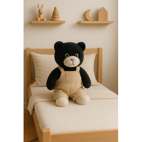 beige-latzhose-weisser-hintergrund-plueschtier-40cm-Y180.png