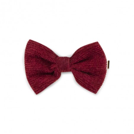 Ensemble Cozy Casual Réf. L128 pour peluche Lucky Doggy avec tee-shirt à cœurs, robe bordeaux et nœud assorti.