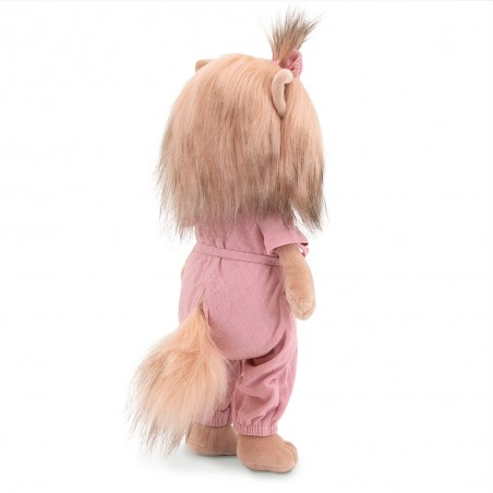 Lucky Yoyo Comfortable Walk Ref. LD3/108 met roze jumpsuit en strik.