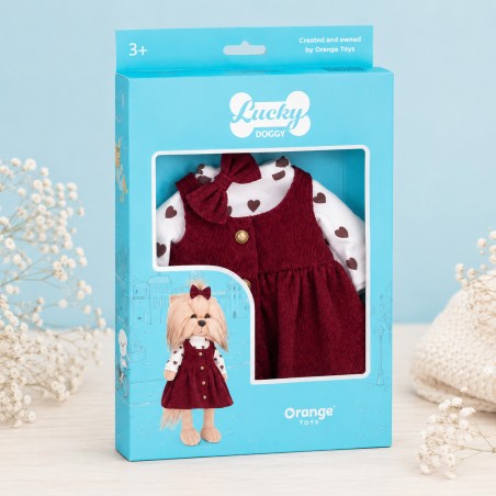 Lucky Doggy Velvet Love L128 – burgundy dress and heart top.